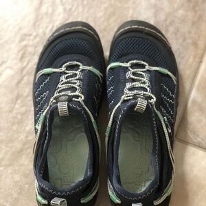 JBU water shoes, dark blue, size 6